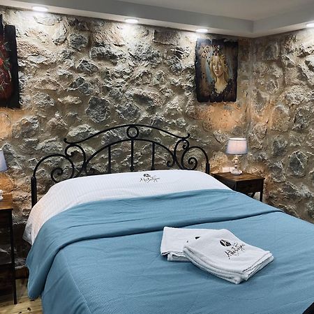 Alexandros Guesthouse Arachova Esterno foto