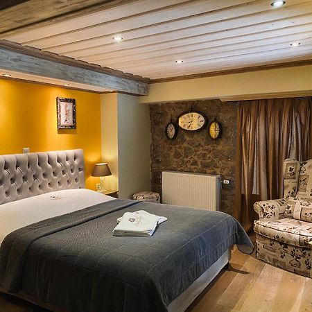 Alexandros Guesthouse Arachova Esterno foto
