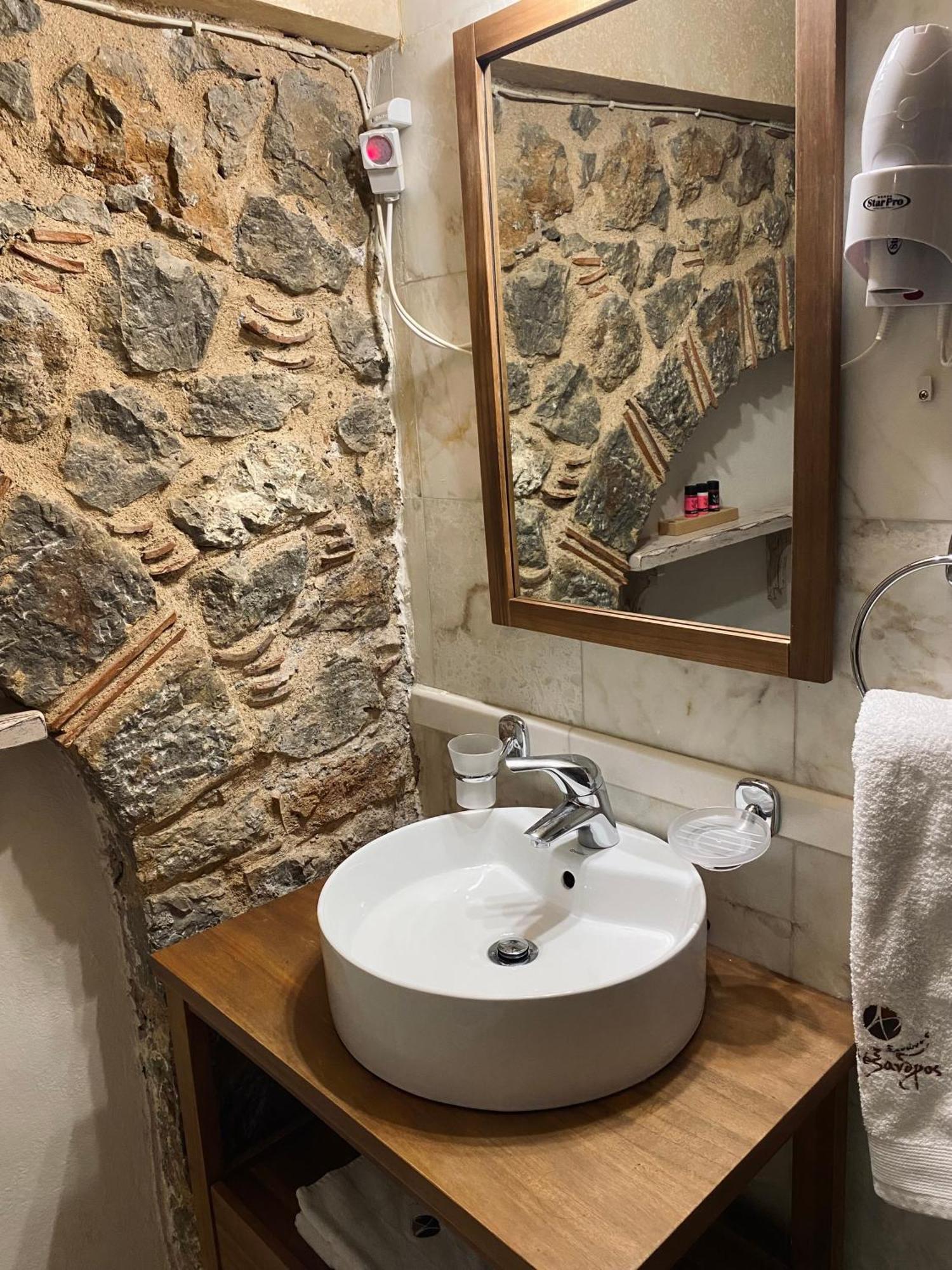 Alexandros Guesthouse Arachova Esterno foto