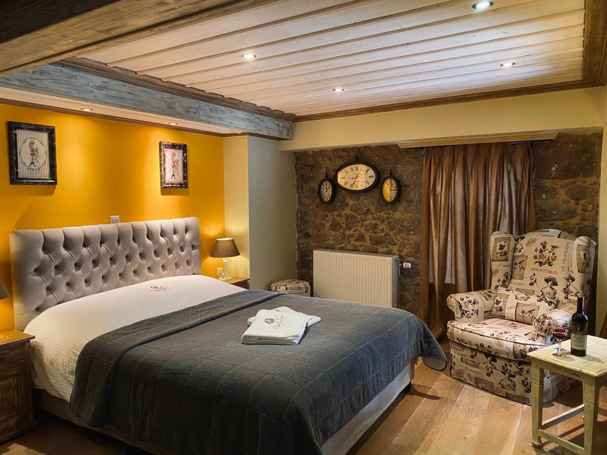 Alexandros Guesthouse Arachova Esterno foto