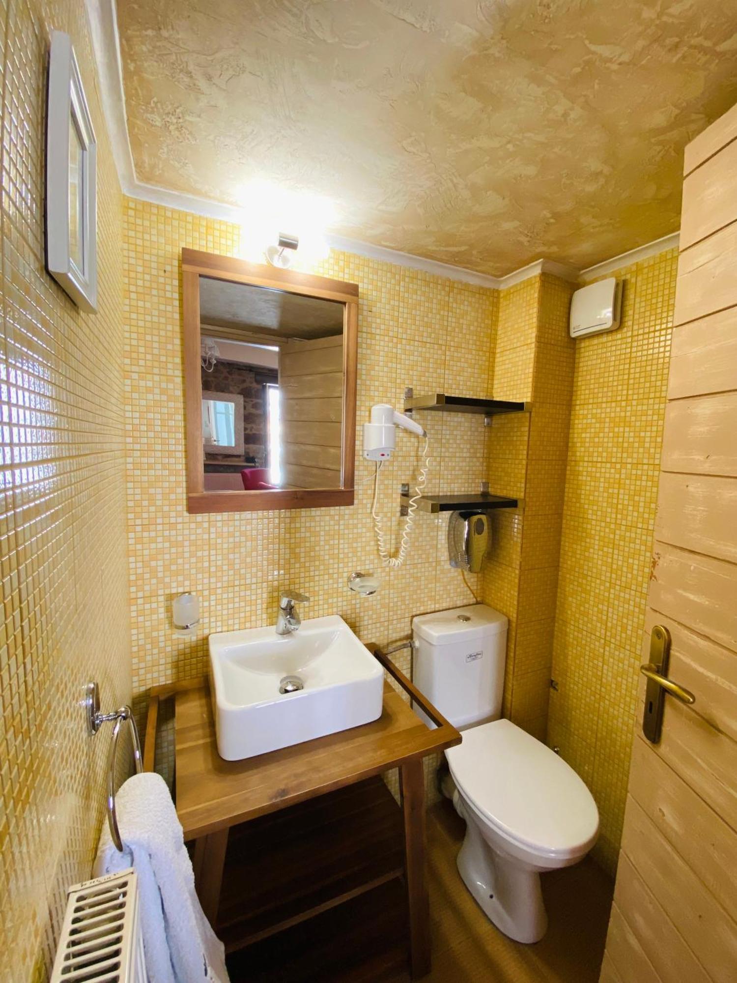 Alexandros Guesthouse Arachova Esterno foto
